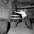 Pressoir traditionnel pour le vin