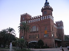 El Castillo de los Tres Dragones, de Lluís Domènech i Montaner.