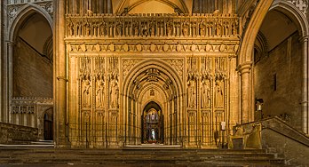 Le jubé de la cathédrale de Canterbury, dans le Kent. (définition réelle 9 810 × 5 306)
