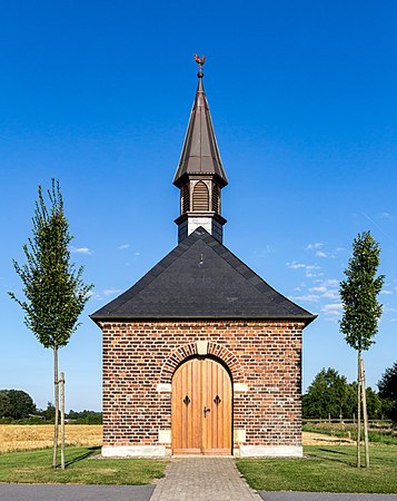 位于德国北莱茵-威斯特法伦州迪尔门希丁塞尔的圣约翰内波穆克教堂。