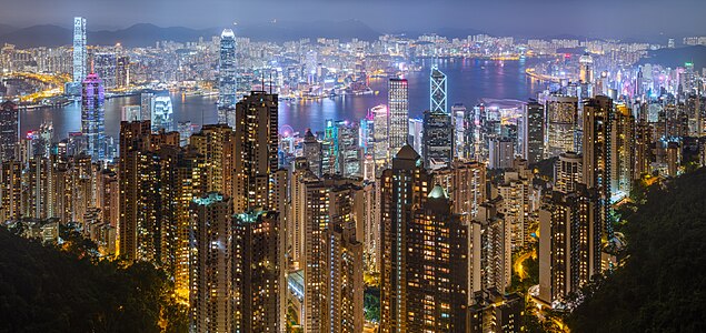 Панорама Хонгконга ноћу, 2019.