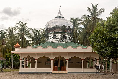 Foto dari masjid Al-Yaqin yang berlokasi di Bireun, Aceh