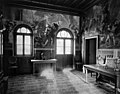 Das Speisezimmer im Torbau von Schloss Neuschwanstein, Fotografie um 1900