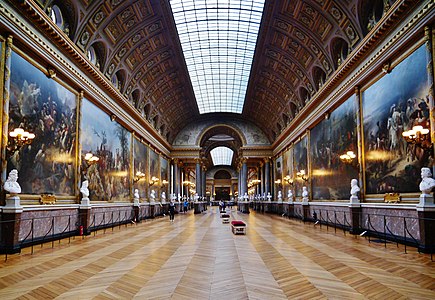 战争画廊，格局為羅浮宮大畫廊的仿製。