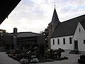 Das Ensemble von alter und neuer St. Johannes Baptist-Kirche in Wyler