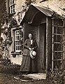 Q214565 Beatrix Potter in mei 1913 (Foto: Charles G.Y. King) geboren op 28 juli 1866 overleden op 22 december 1943
