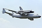 Ан-225 з Бураном у польоті.