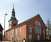 Sankt-Petri-Kirche an der Hauptstraße