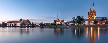La catedral de Wrocław en cantu del ríu.