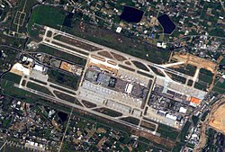 צילום אוויר של נמל התעופה