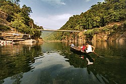 ఉమాంగోట్ నది & డాకిలోని డాకి వంతెన
