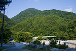 西丹沢自然教室付近より仰ぐ権現山