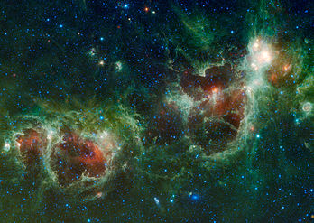 A Nebulosa do Coração e Nebulosa da Alma vistas neste mosaico infravermelho do Wide-field Infrared Survey Explorer, da NASA. (definição 7 252 × 5 142)