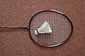 Rachetă de badminton şi fluturaş