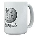 Ein klassischer Wikipedia Keramikbecher bis