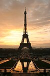 Eiffelturm (→ zum Portal Architektur und Bauwesen)