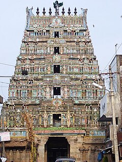 ఆలయం రాజగోపురం (గేట్‌వే టవర్).