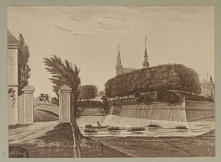 Dresdens Festungswerke im Jahre 1811 - Der Stadtgraben und die Bastion Luna vom Ende der Bastion Sol bis ans Zwingerthor, von außen. Aufgenommen auf dem Wege von der Zwinger-Allee (Ostra-Allee) nach dem Thore zu den neuen Ställen.