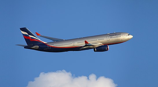 Şeremetyevo Havalimanı'ndan kalkıp tırmanış yapan bir Aeroflot Airbus A330-200.