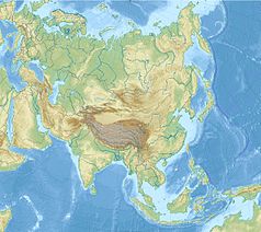 Mapa konturowa Azji, na dole nieco na prawo znajduje się punkt z opisem „Morze Południowochińskie”