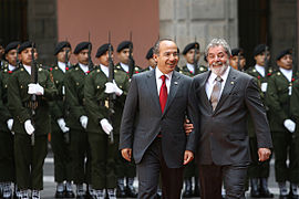 El presidente Felipe Calderón con el presidente de Brasil Luiz Inácio Lula da Silva en la Ciudad de México; agosto de 2007.