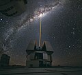 2.5 - 8.5: Astronoms da l'observatori astronomic Paranal en Chile observeschan il center da la via da latg.