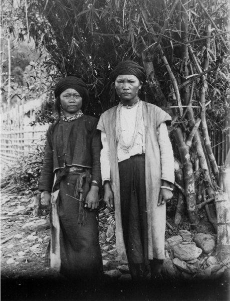 File:Puyuma, Taiwan 1897 (No.7022).jpg