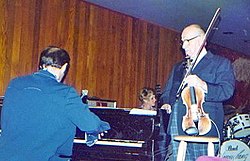 Joe Venuti (right) with the Bubba Kolb Trio at the Village Jazz Lounge, Walt Disney World, in 1978