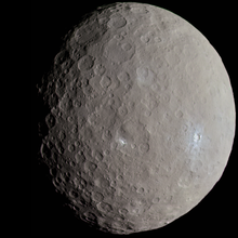 Cereso fotita en 2015 de la kosmosondilo Dawn.