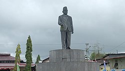 Monumen patung Mohammad Hatta
