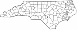 ノースカロライナ州におけるファイエットビルの位置の位置図