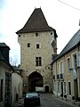 Nevers : la Porte du Croux 1