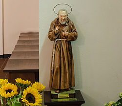 Statua nella Saint Joseph Church di Amburgo, nel quartiere di Wandsbek, Germania.