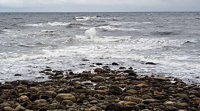 Tide rip on White Sea. Nosok cape, Turiy peninsula.