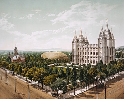 Temple Square, Salt Lake City, 1899 retouched.jpg
