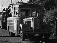 ダッジブラザース(1936年式) 104　1954年廃車 戦後バス事業再開時に導入された中古車。 この際に導入された車両、全15台(うち新製車は3台)中5台が当該車両で最大勢力だった[26]。