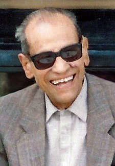 O escritor Naguib Mahfouz en os anyos 1990.