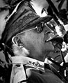 6. Douglas MacArthur tábornok (javítás)/(csere)