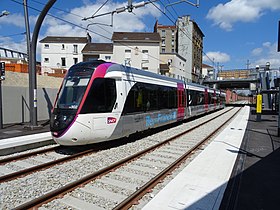 Rame en gare d'Épinay - Villetaneuse, se dirigeant vers Le Bourget.