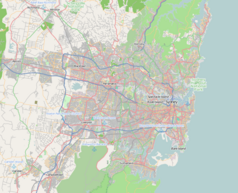 Mapa konturowa Sydney, po prawej znajduje się punkt z opisem „Opera w Sydney”