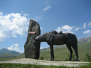Sotamuistomerkki Pohjois-Ossetiassa.