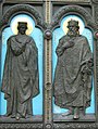 Ворота Володимирського Собору із зображенням Ольги та Володимира