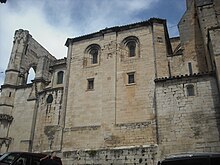 Contrafuertes en la parte románica de la catedral de Cuenca