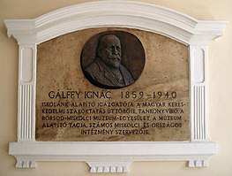 Gálffy Ignác emléktáblája a Miskolci Szakképzési Centrum Berzeviczy Gergely Szakgimnáziumában (Varga Miklós alkotása)