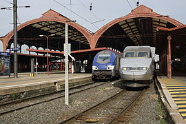 Marquise et quais de la gare de Strasbourg-Ville.