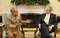 Hindistan xarici işlər naziri Pranab Mukercinin ABŞ prezidenti Corc Buş ilə görüşü