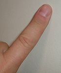 Un dito della mano umana.