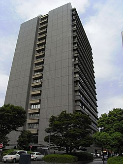 広島県警察本部が入居する広島県庁東館