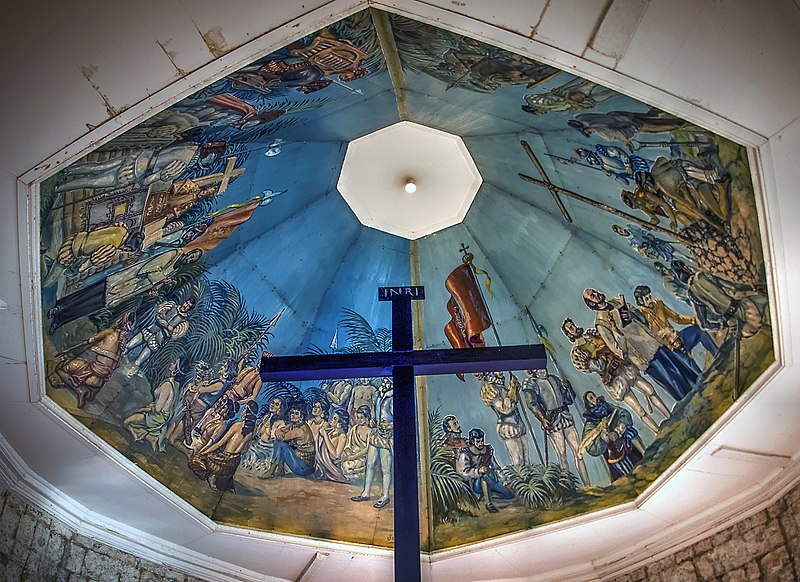 File:Magellan's Cross of Cebu City.jpg