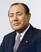 51. Танака Какуей 1918 — 1993 політик, прем'єр.